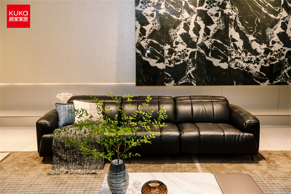 重构生活新场景 顾家家居携客餐厅新品亮相2025深圳国际家具展(图6)