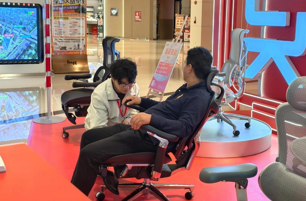西昊C300i人体工学椅升级亮相智能体验获消费者好评(图2)