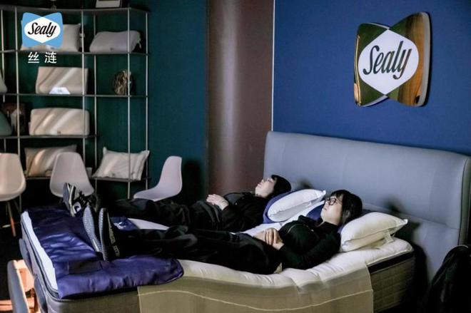 丝涟携全新焕梦产品惊艳亮相深圳国际家具展(图6)