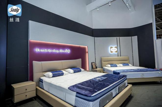 丝涟携全新焕梦产品惊艳亮相深圳国际家具展(图5)