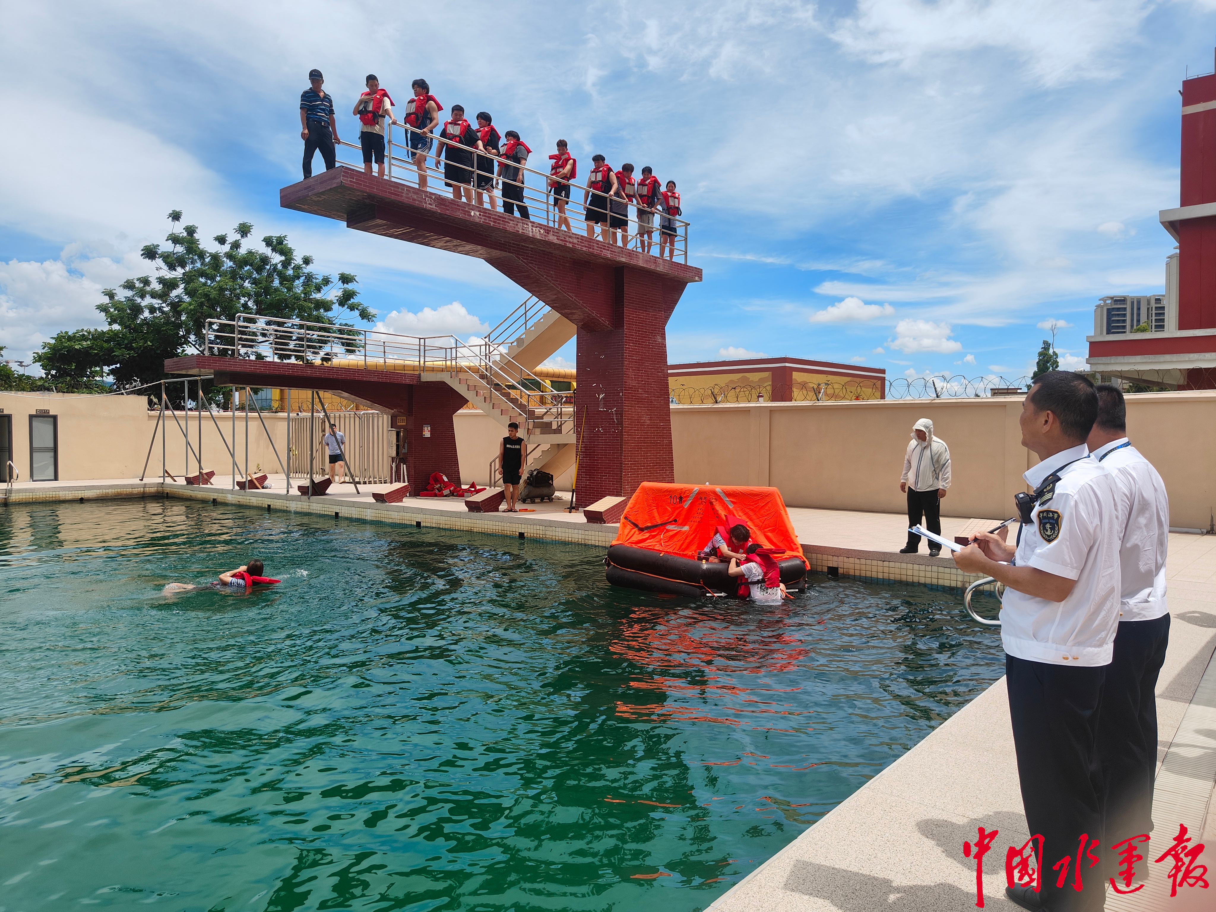 海南海事局高质量组织开展船员考试护航学子职业启航(图3)