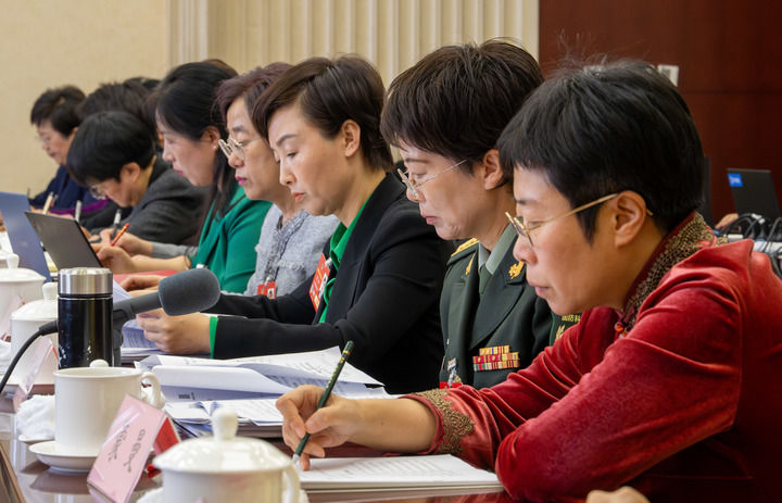 乘着时代大潮奋楫前行——记习近平总书记同代表委员共商推进中国式现代化大计(图11)