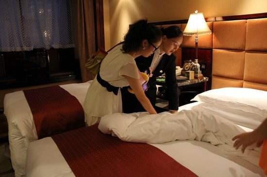 tt体验官？酒店试睡员？盘点奇葩轻松高薪又无人知晓的工作(图2)