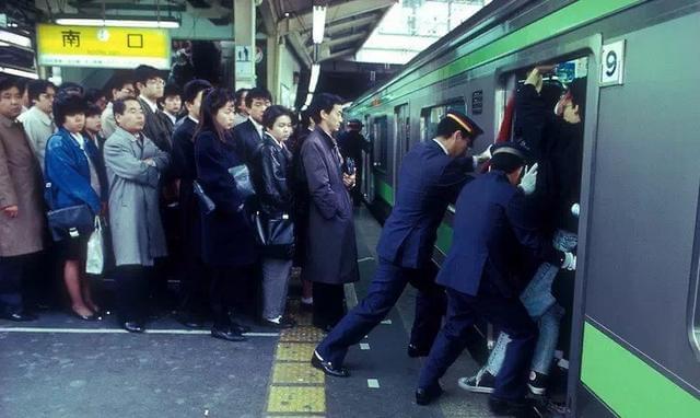 tt体验官？酒店试睡员？盘点奇葩轻松高薪又无人知晓的工作(图8)