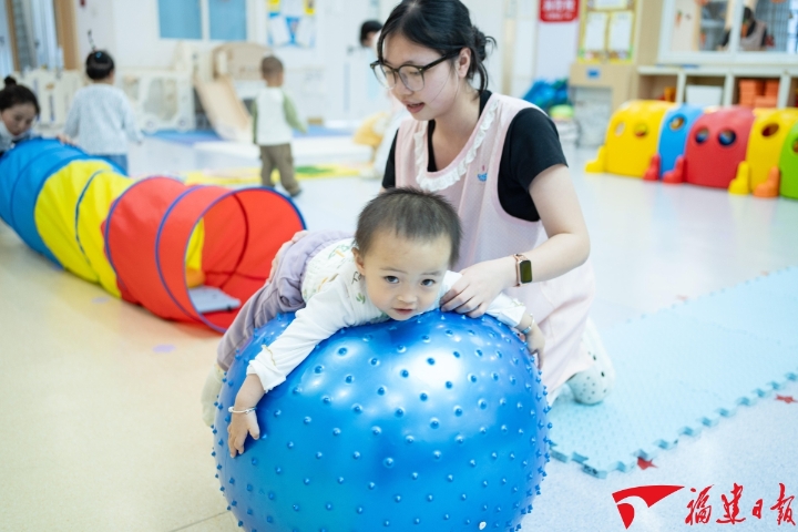 党报记者八闽调研行 普惠托育带娃的“好搭子”(图3)
