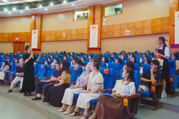 “金凤展翅”助力“百千万工程”河源市多方联动点亮女大学生职业梦想(图6)