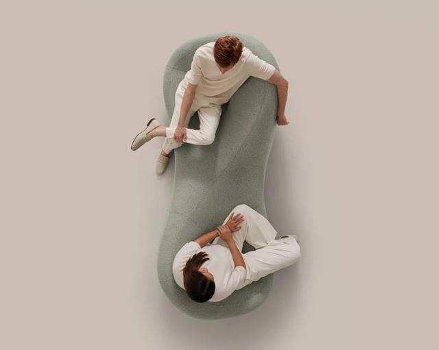 法国著名建筑师的家具新作！雕塑感座椅刷屏设计圈(图4)