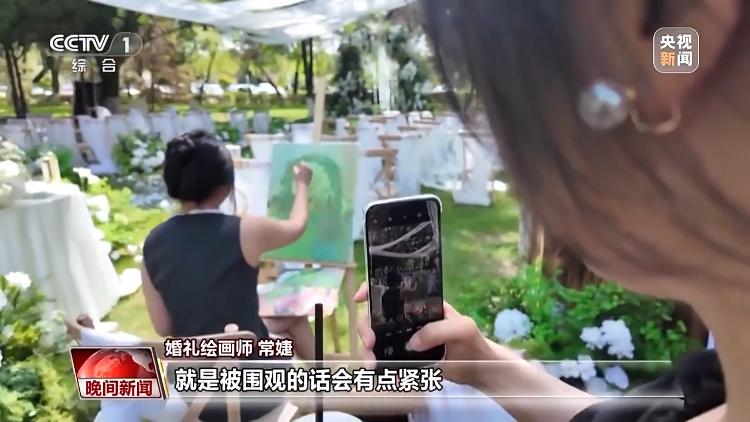 用画笔定格浪漫与幸福 这个新兴职业火了(图7)