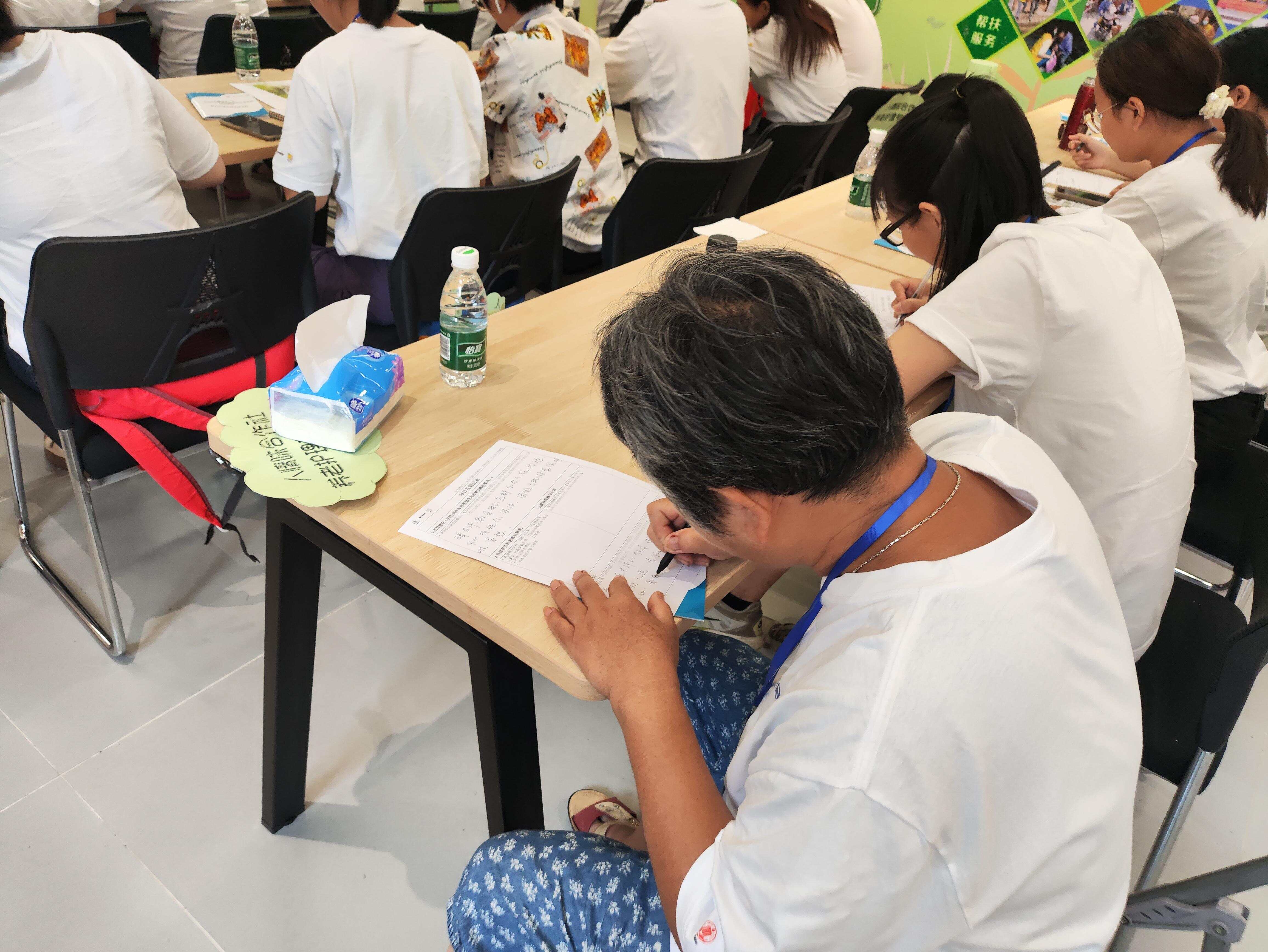 仙村人情味合作社助力27名困难群众开启职业新生(图4)