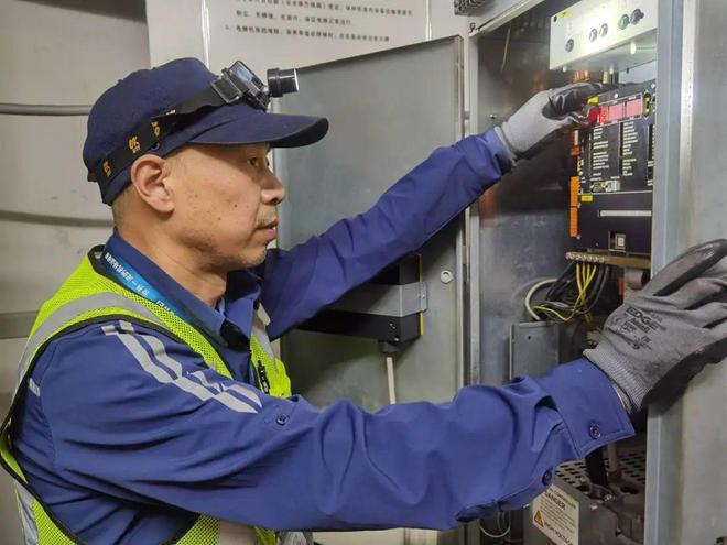 身边的榜样！这些民航人荣获全国劳动模范(图10)