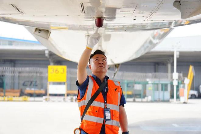 身边的榜样！这些民航人荣获全国劳动模范(图9)