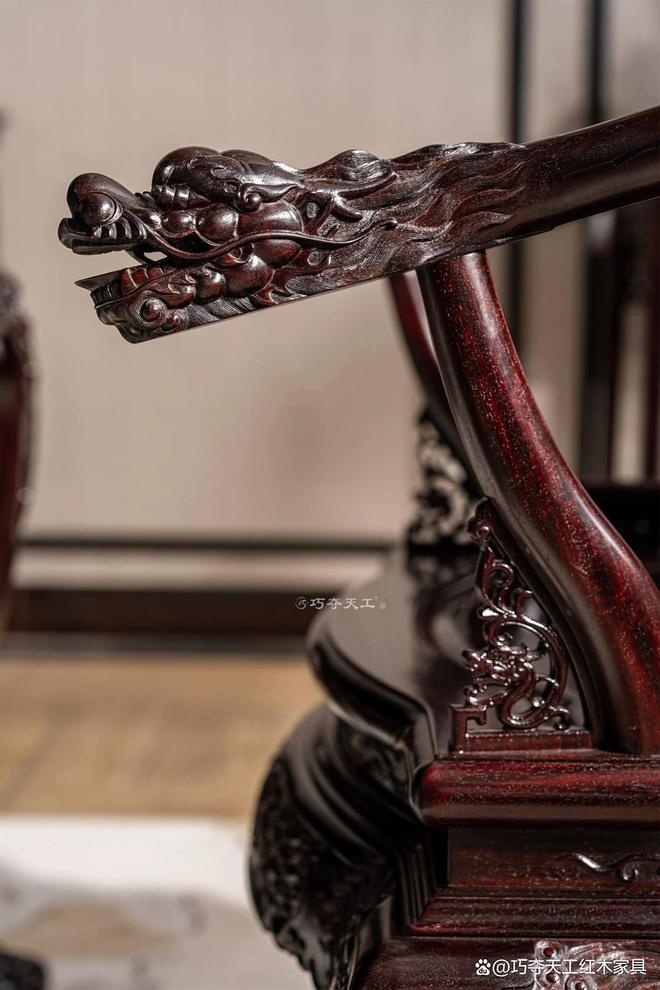 传世精品红木家具 豪宅必看！这款小叶紫檀茶台真的很贵气！(图7)