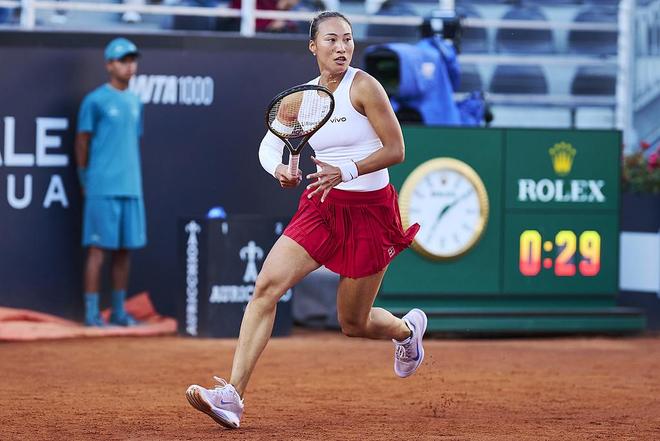 WTA罗马站看点：郑钦文能否打破魔咒终结对萨巴伦卡六连败？(图3)