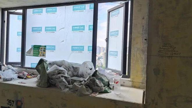 “爬不上去坐不下来……”杭州大伯分到回迁房却有个新烦恼(图4)