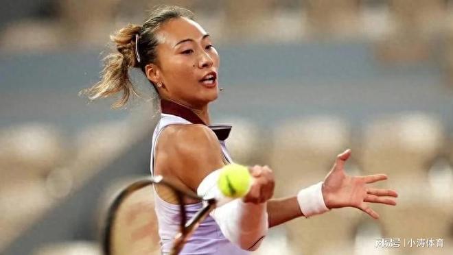 随着郑钦文2-1法网连爆大冷：郑钦文创造历史4号种子出局(图1)