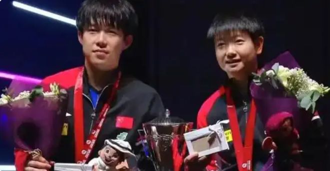 恋情实锤？曝孙颖莎王楚钦装修新房？奖杯照曝光谁注意队友表态(图3)