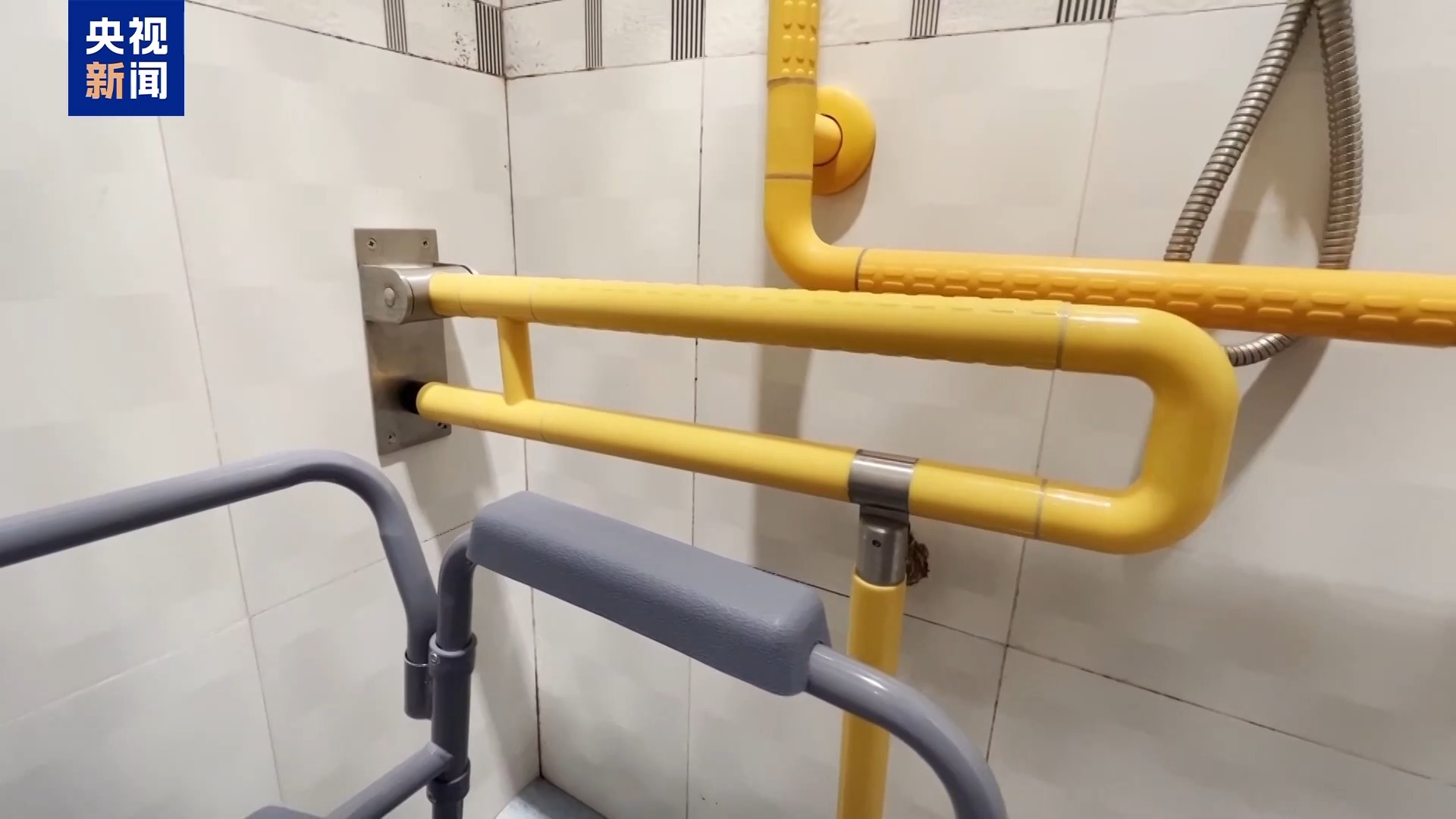 让家更暖心 适老家具让老人用着更顺手(图2)