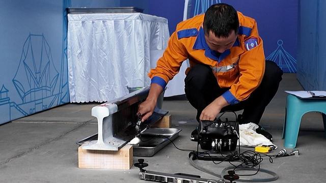 2025年国铁集团铁路工电系统无损检测员（钢轨探伤）职业技能竞赛在西宁市开幕(图1)