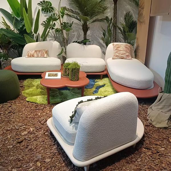 露台变身度假角：澳夫瑞户外家具教你用休闲沙发打造私享秘境(图2)