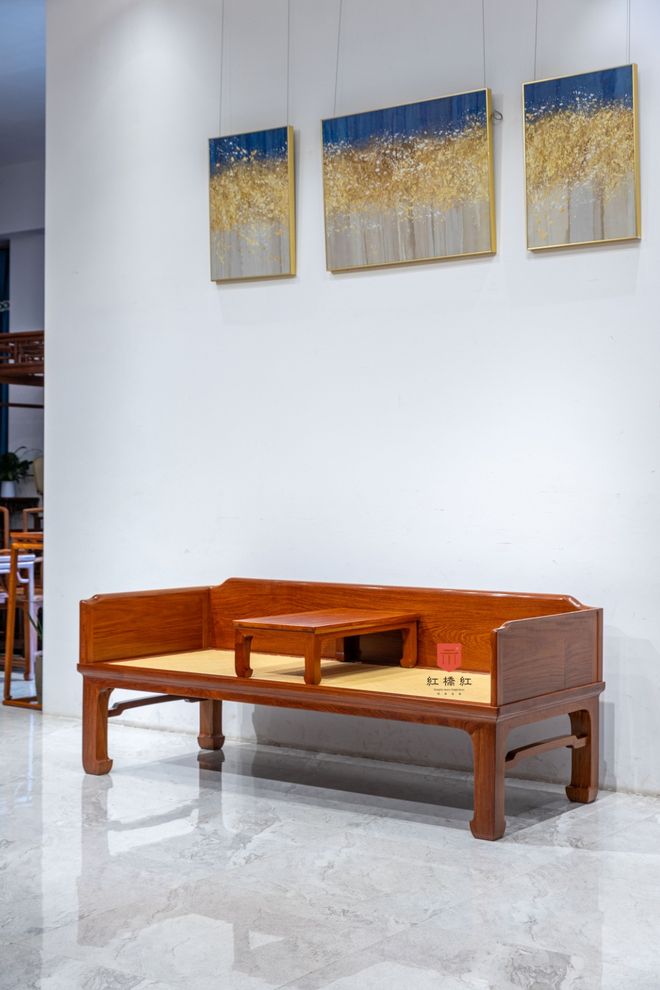 罗汉床：家中必备家具待客or小憩两相宜(图3)