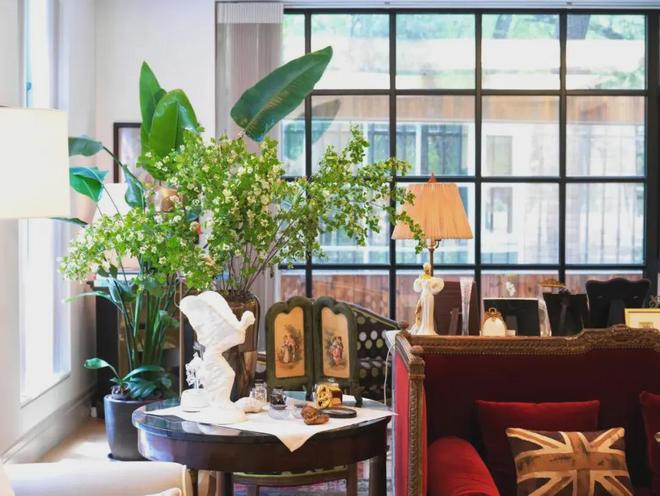 43岁女演员独居老房子家里全是破烂却是无数人理想中的家！(图13)