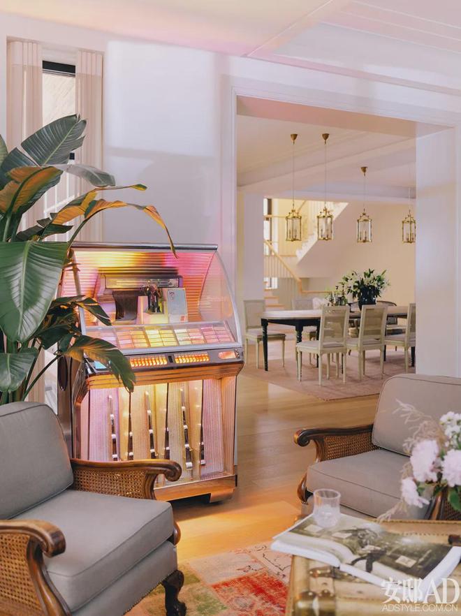 43岁女演员独居老房子家里全是破烂却是无数人理想中的家！(图19)