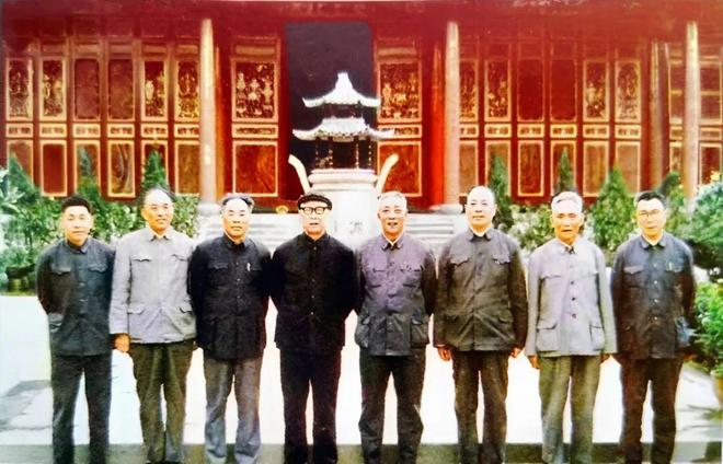 《林县南下长江支队——人人都是“谷文昌”式好干部》全文(图40)