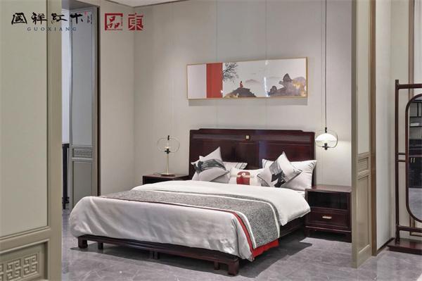 缅甸花梨家具厂家国祥红木 一抹「中国红」安放东方生活美(图3)