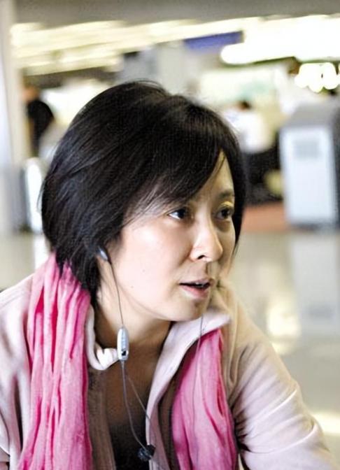 身价过百亿坐拥北京一条街出门坐私人飞机京圈的富婆都有谁？(图2)