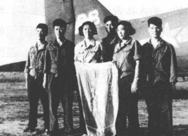 1959年广东省委书记陶铸见到女飞行员施丽霞一言不发扭头就走(图4)