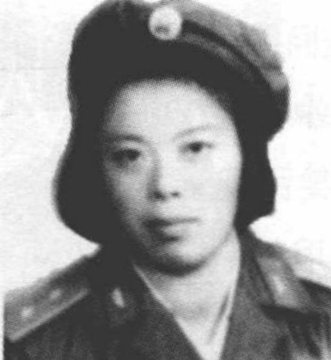 1959年广东省委书记陶铸见到女飞行员施丽霞一言不发扭头就走(图5)