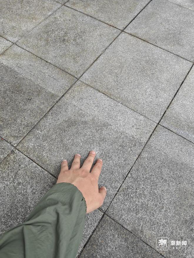 干净到可以席地而坐这样的“城市客厅”杭州已有不少保洁大叔：不信摸摸看(图3)