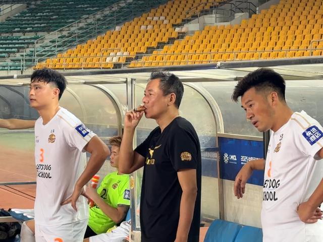 中冠总决赛落幕唯一主角朱骏平静迎接升级明年他会在职业联赛出场比赛吗？(图1)