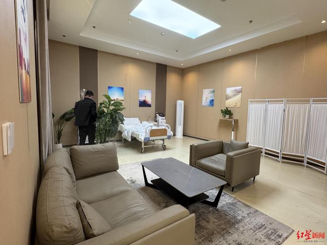 “看短剧比点外卖的都多”新风口郑州何以跻身“短剧重镇”？｜城势(图1)