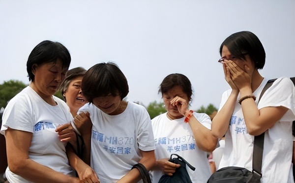 14年儿子坐马航失联多年后父亲收到回信坚信儿子去了平行世界(图5)