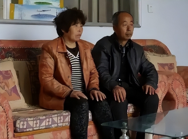 14年儿子坐马航失联多年后父亲收到回信坚信儿子去了平行世界(图9)