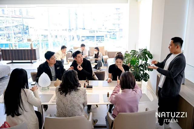 Natuzzi Italia与宾利跨界联袂 沪上演绎“驰骋美学坐享优雅”(图3)