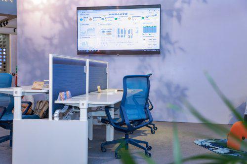 三度蝉联“中国家具十大品牌”！圣奥携智慧健康办公家具闪耀中国国际展(图3)