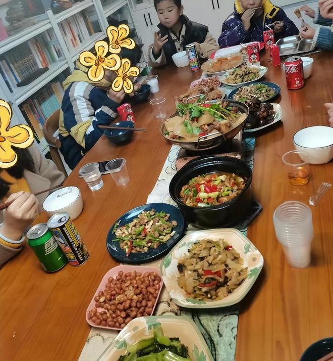 买家具别凭感觉！以餐桌为例告诉你好家具的标准就这3条！(图4)