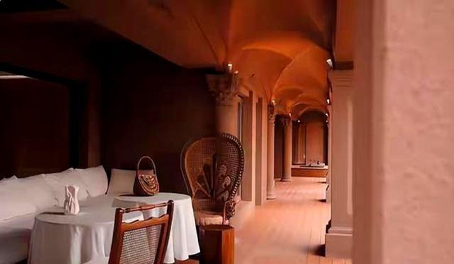 身价过百亿坐拥北京一条街出门私人飞机名人圈富婆都有谁(图3)