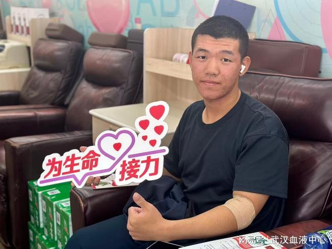 为爱挽臂 湖北交通职业技术学院青年“燃”出爱心能量(图3)