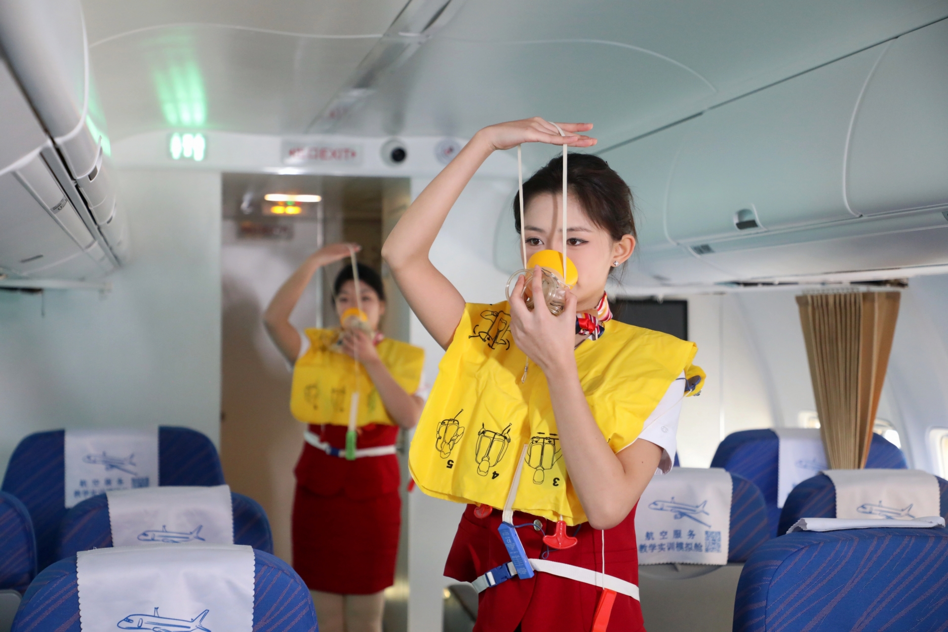 郑州万通技术学校：电商与高铁乘务员专业的优质之选(图3)