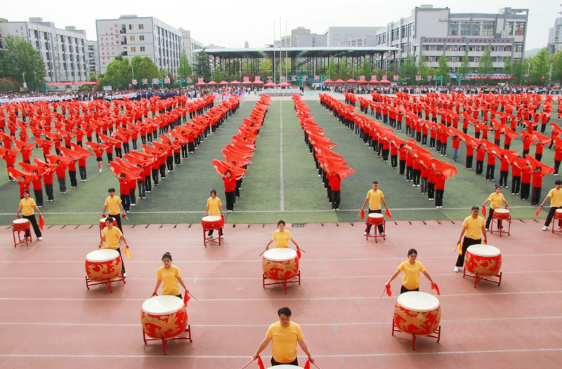 遵义职院：以彩虹文化为笔 书写塑魂致用出彩人生(图5)