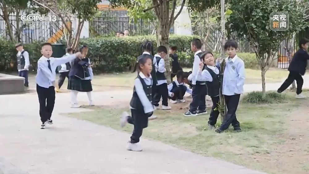 多地推行中小学春秋假“孩子放假、家长不休”怎么办？(图1)