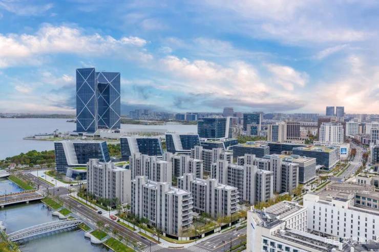 港城云湖(售楼处) 官网- 港城云湖销售中心 - 环境 户型价格地址楼盘详情配套电话交房时间配套电话交房时间(图8)