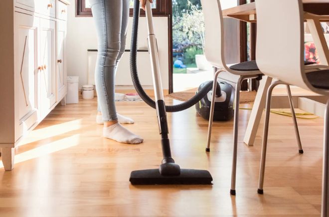 “来新西兰旅游被迫花钱当保洁！”华人游客“一肚子气”还有人收到4页“家务清单”“不做扣钱！”(图1)