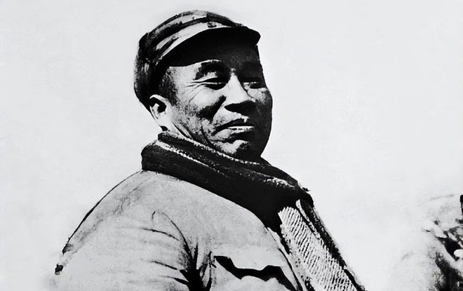 毛主席正为红军前途发愁一个俘虏主动站出来后来成了开国中将(图2)