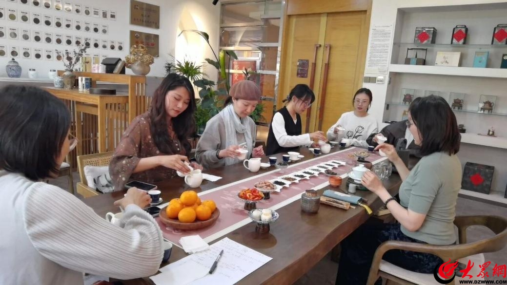 心中有爱、眼里有光、身上有汗：青岛酒店管理职业技术学院的“健康第一”答卷(图6)